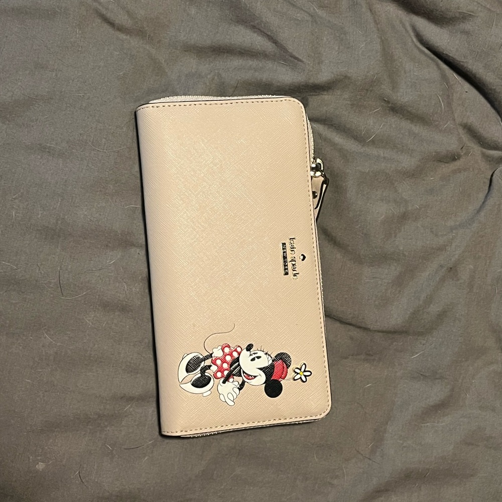 Kate Spade Beige Wallet with Minnie Mouse Design